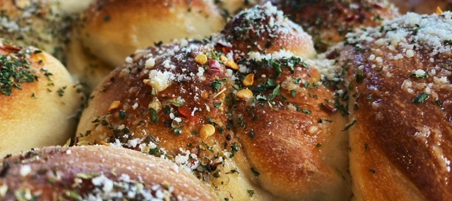 #foodiefriday – Garlic Knots