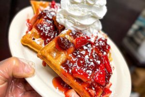 #foodiefriday – Strawberry and Cream Waffle
