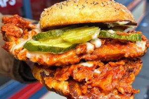 #foodiefriday – Saucy Chicken Sandwich