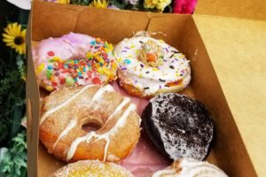 #foodiefriday – A-Glazing Donuts